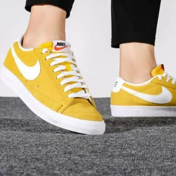 SIZE8 MEN'S NIKE BLAZER LOW '77 SUEDE YELLOW DA7254-700